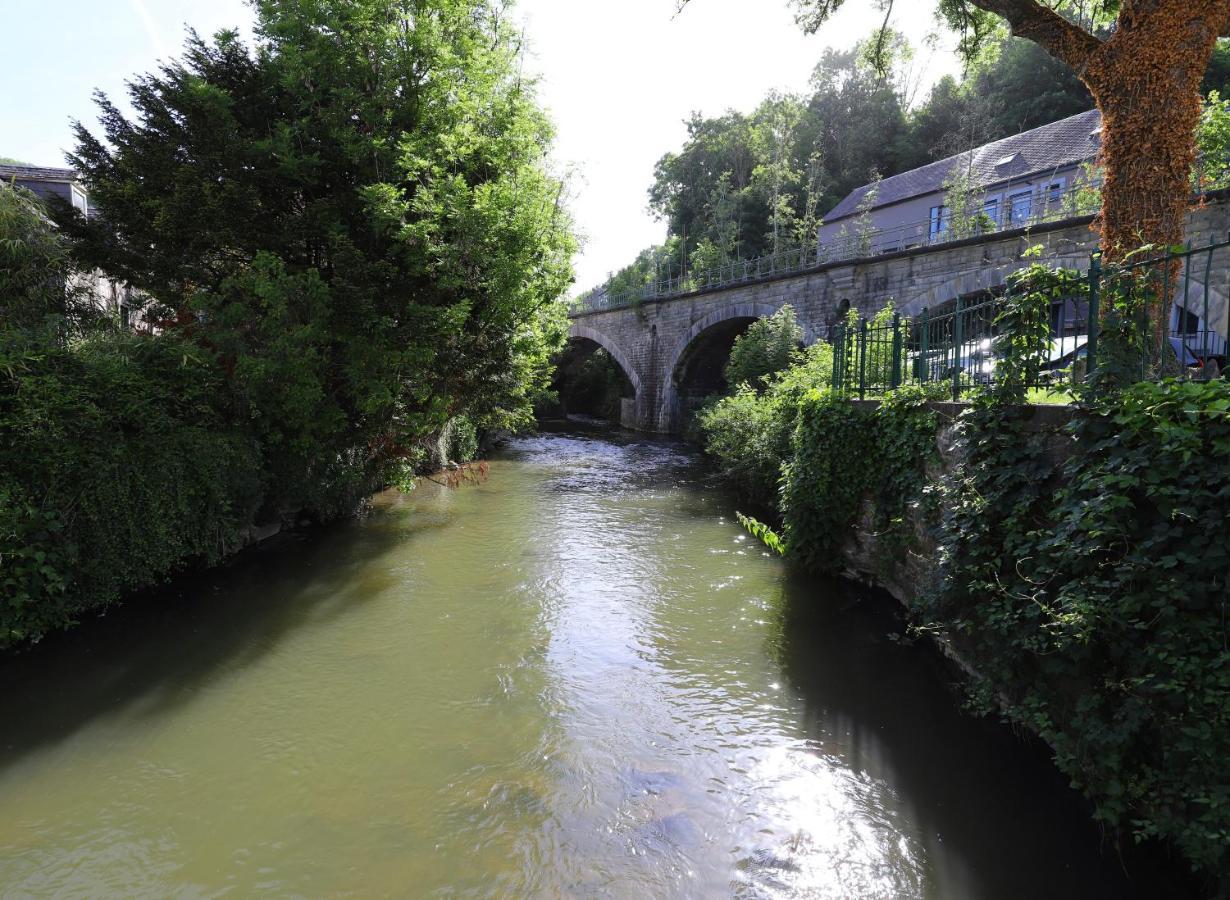 Вилла Aux Berges Du Bocq Yvoir Экстерьер фото